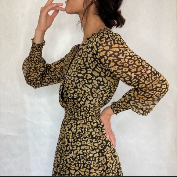Who What Wear Long Sleeve V-Neck Sheer Leopard Animal Print Midi Dress - Picture 15 of 15